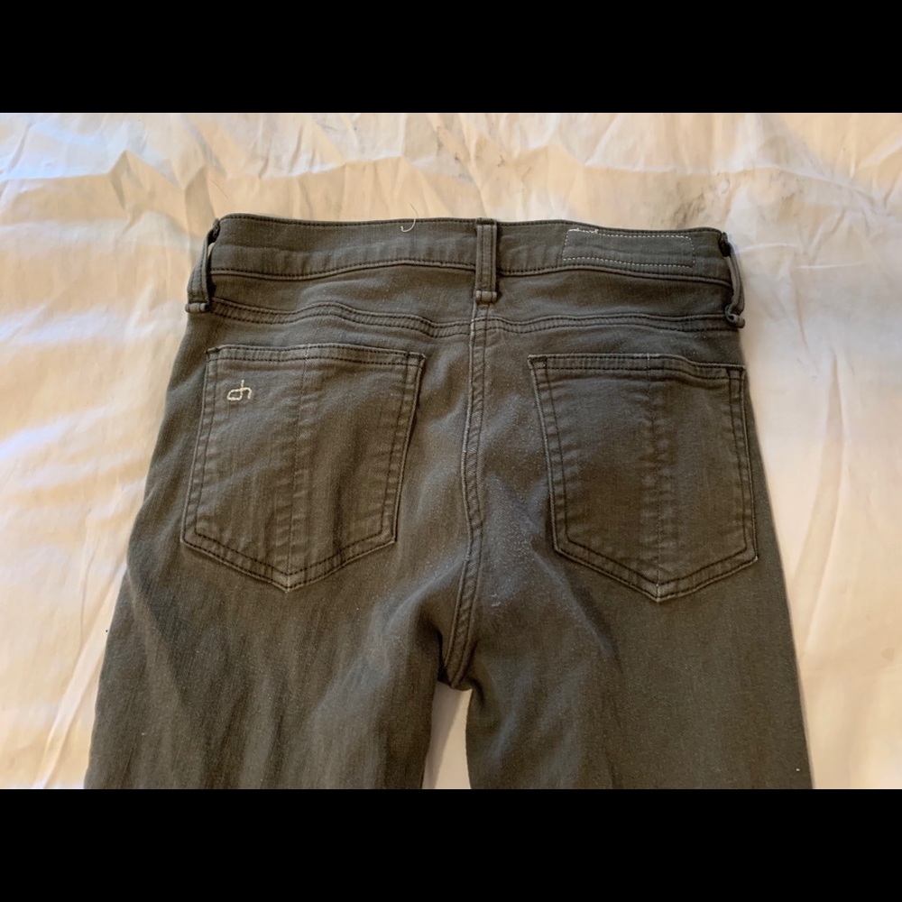 Rag & Bone Size 25 skinny jeans.